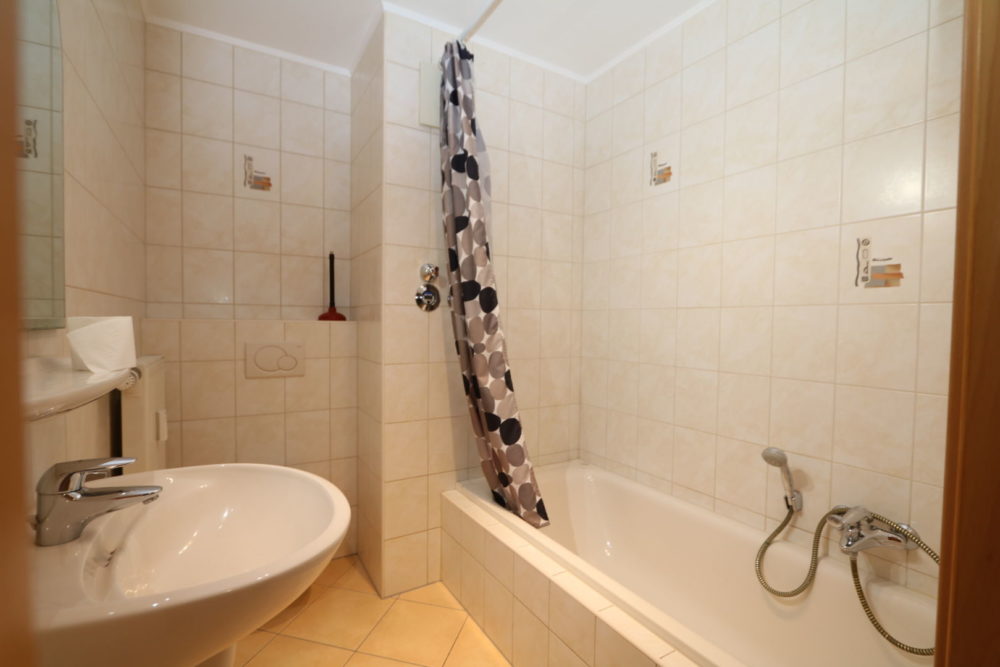 5__68c3ed57cf12d3_65729315-1