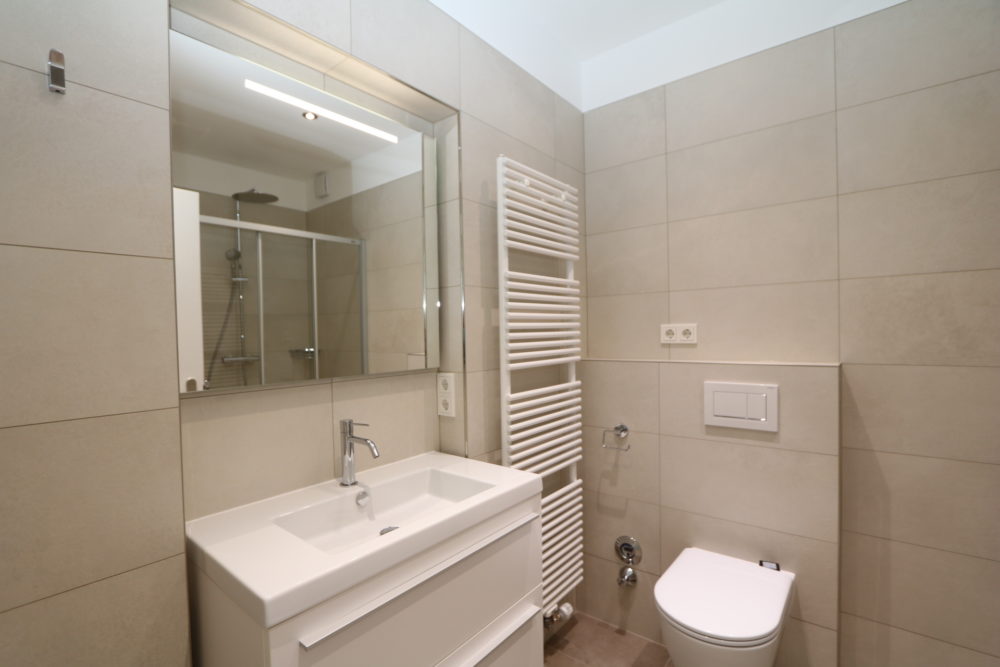 12__68fa4070a02ef8_84182366-1