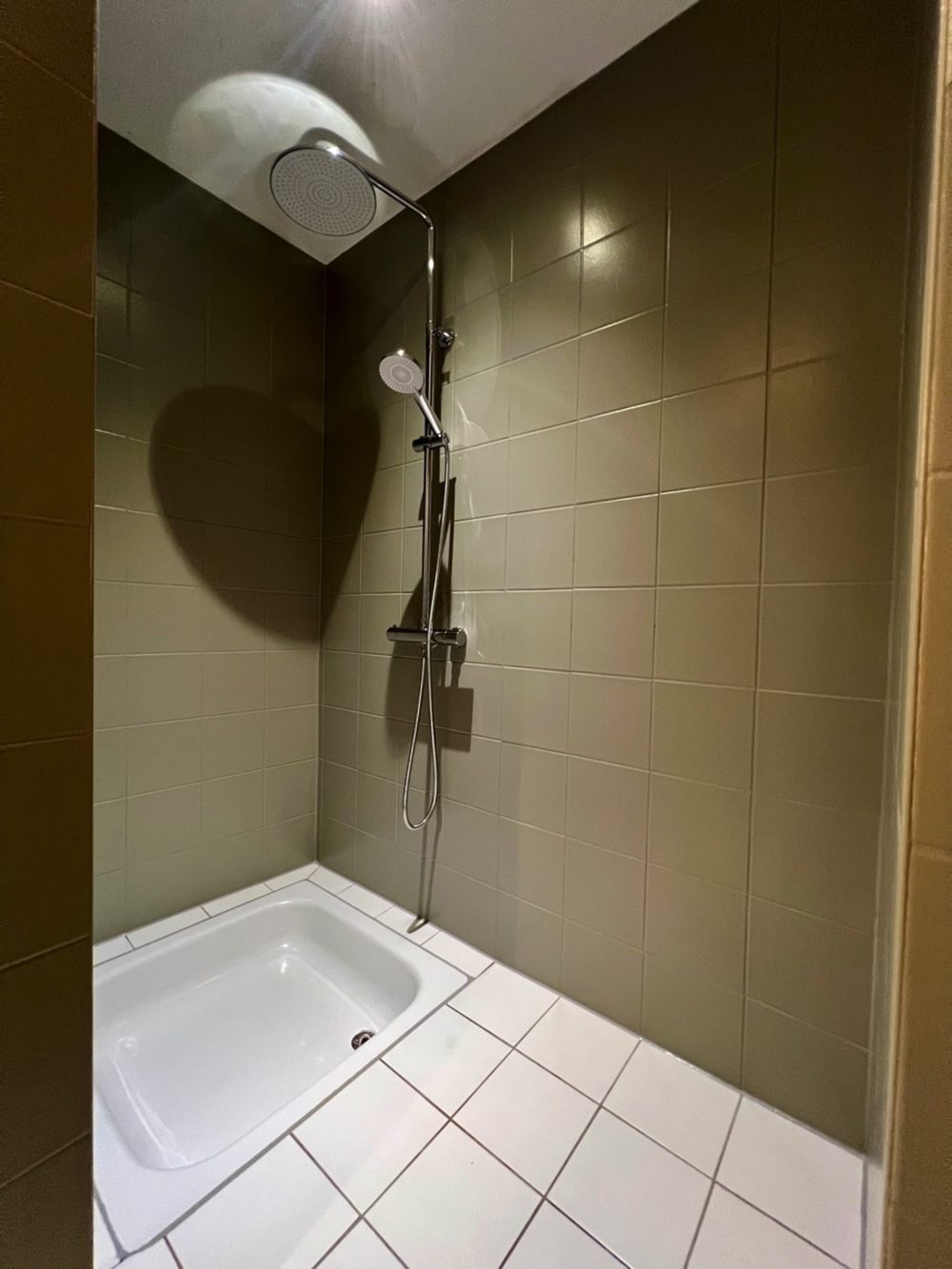 14__68f75b040b1d16_53370760-1