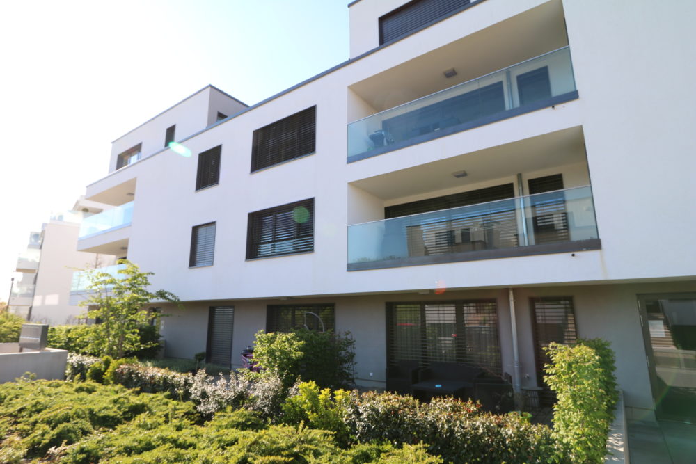 0__6924381c39a4b7_10662583-1