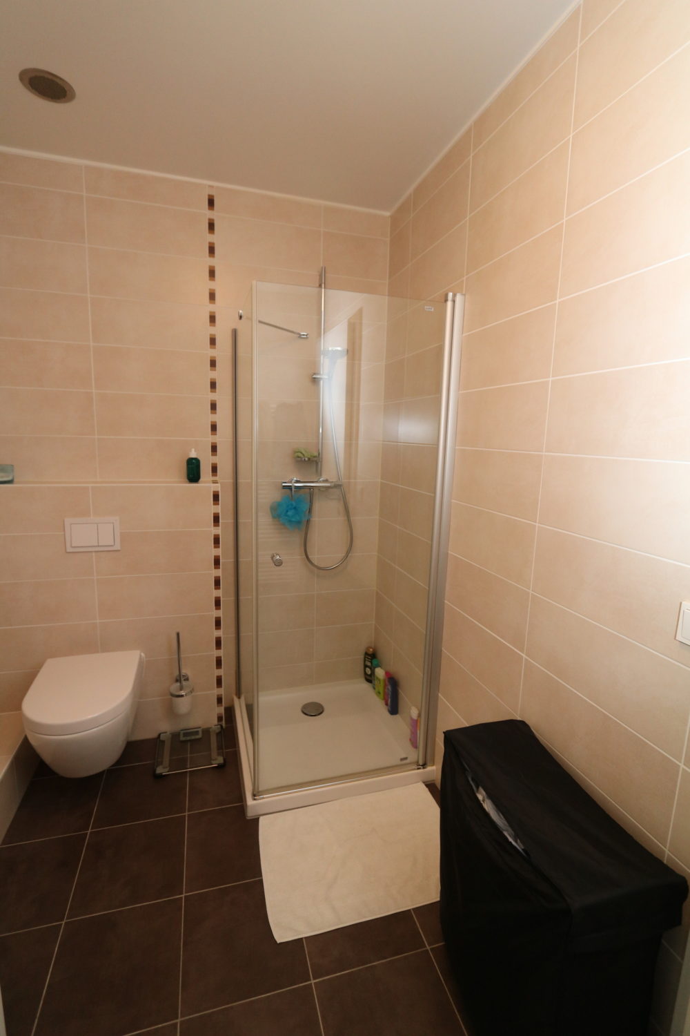 10__692438548c2cb2_37624314-1