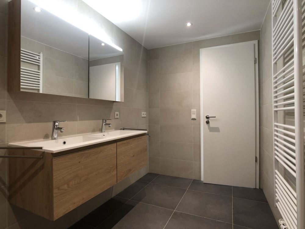 11__6911efbba21544_01356907-1