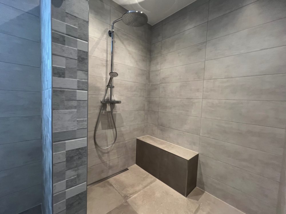 18__691b4eb028fe18_86719518-1