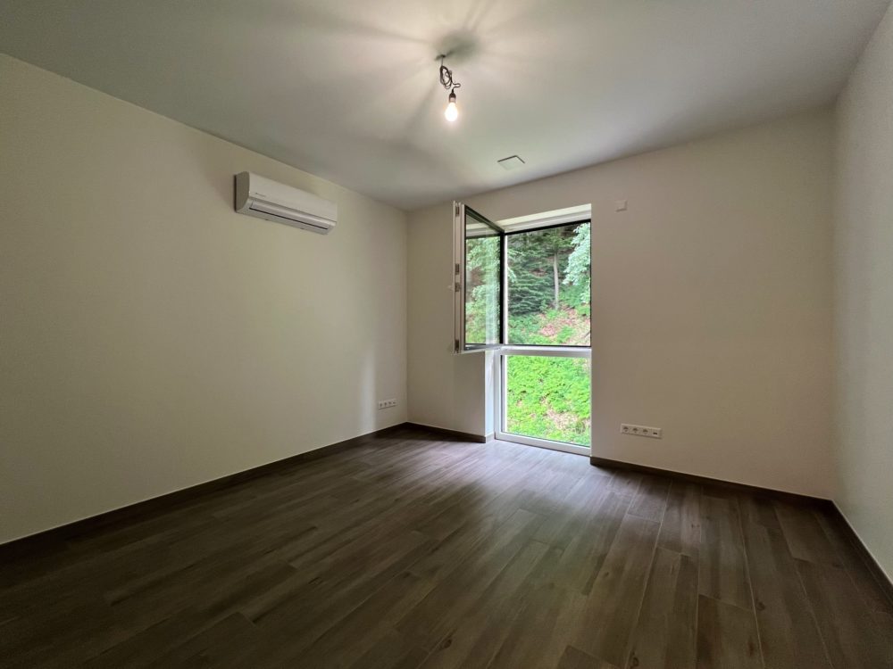 24__691b4eb93cd651_61394765-1