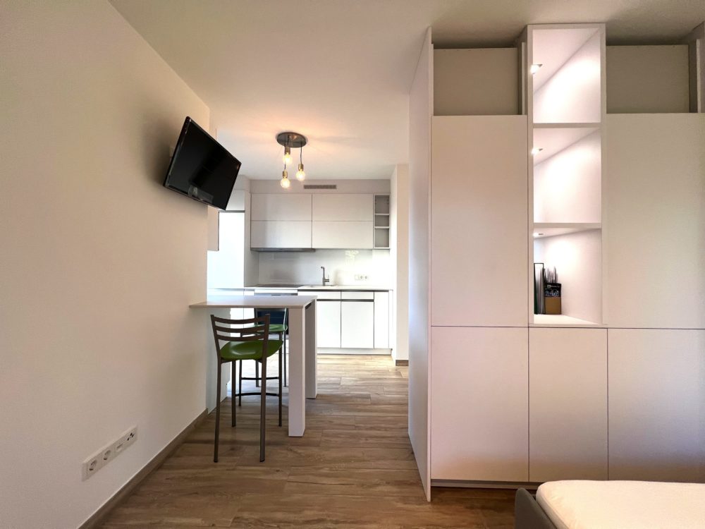 7__690da498787f04_08906183-2