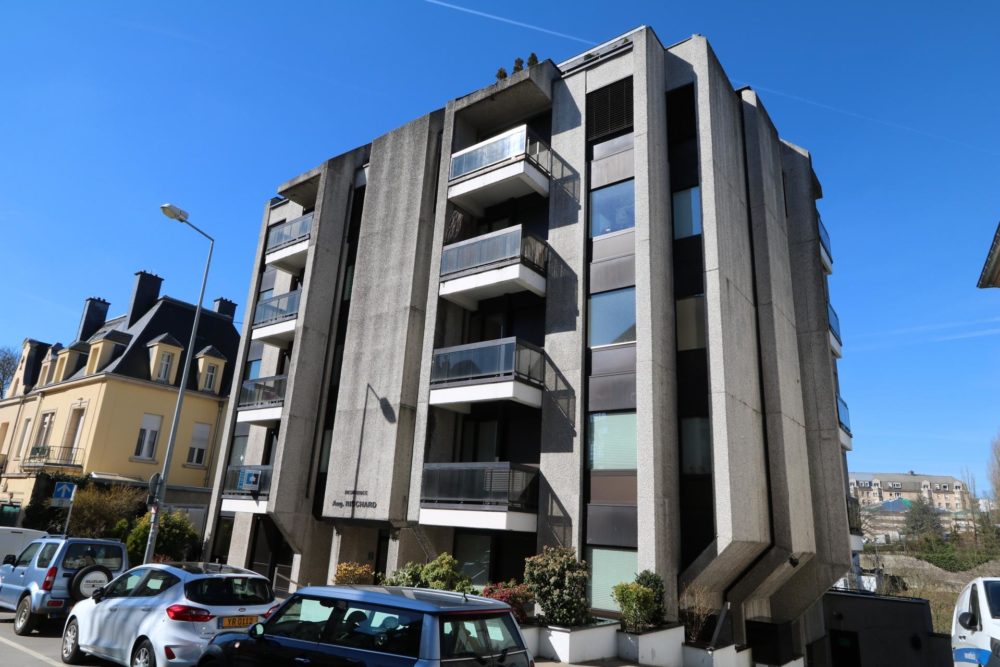 0__6932e0cbb78694_43240485-1