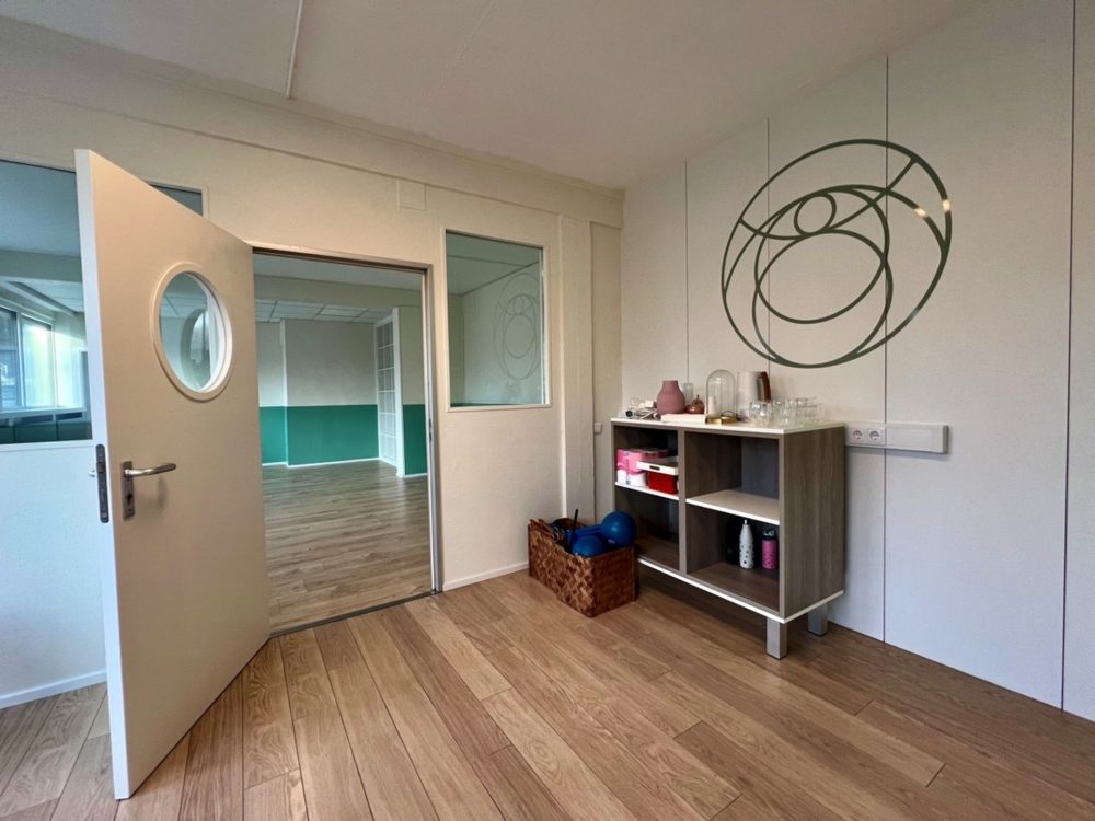 4__6932f1add2c865_66101985-1