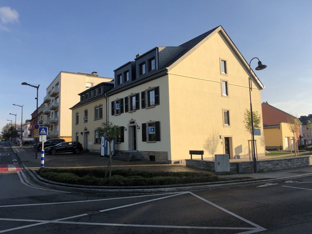 0__6971eb3fd9b858_10873529-1