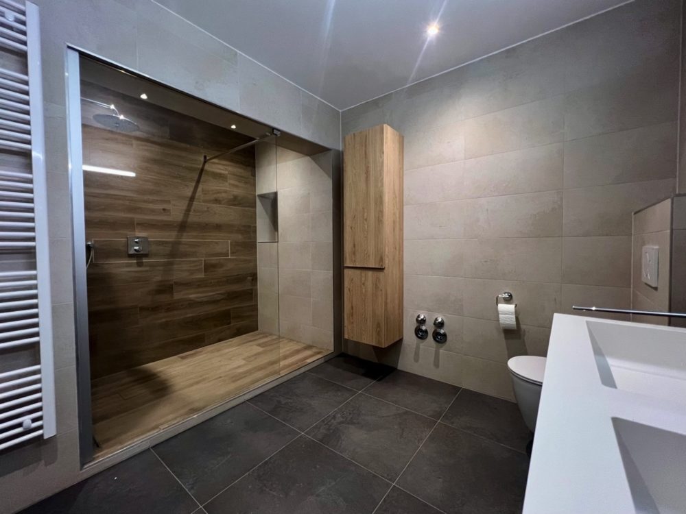 13__6971eb412da260_08905120-1