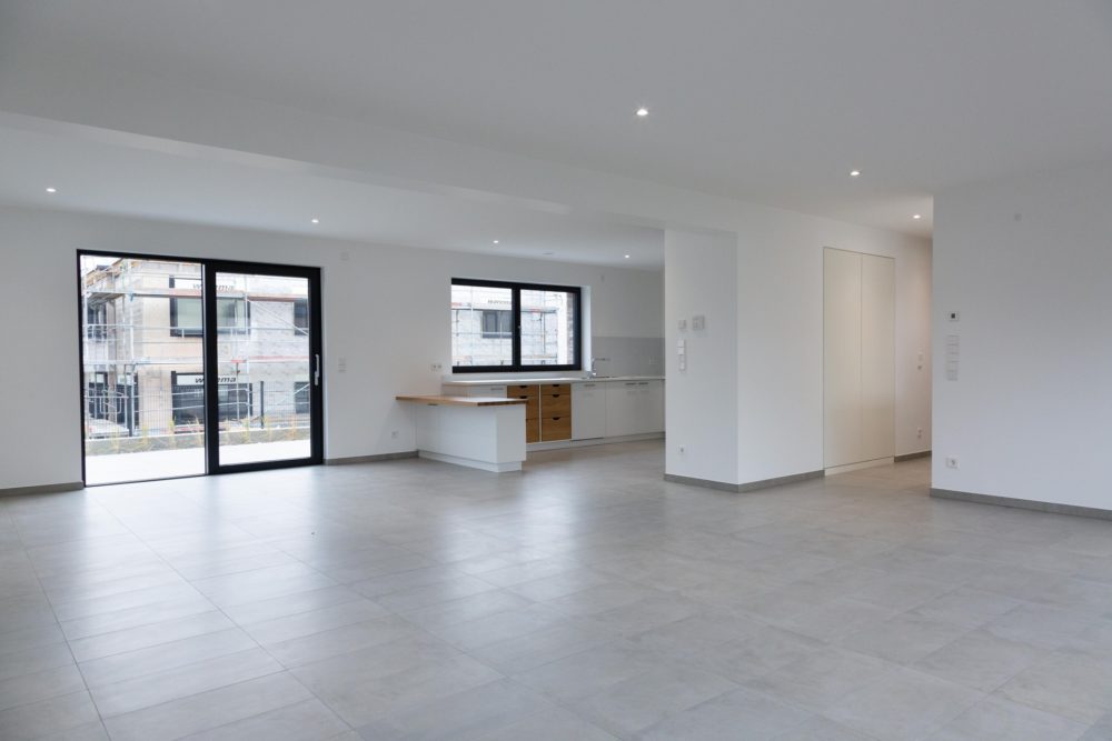 4__69735d009b4fc7_52589840-1