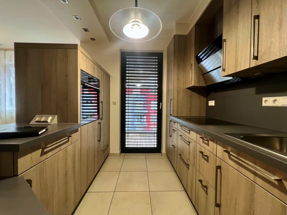 4__69778564e20301_12782408-1