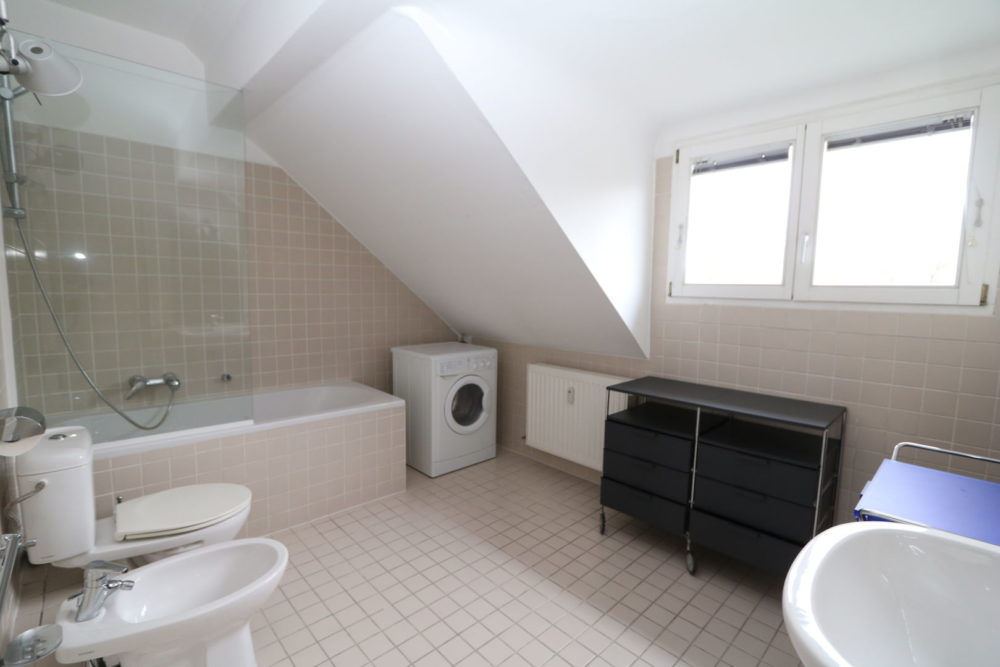 10__6985a2739bdea2_05041713-1