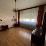 10__69a1b9de79eca5_76156245-1