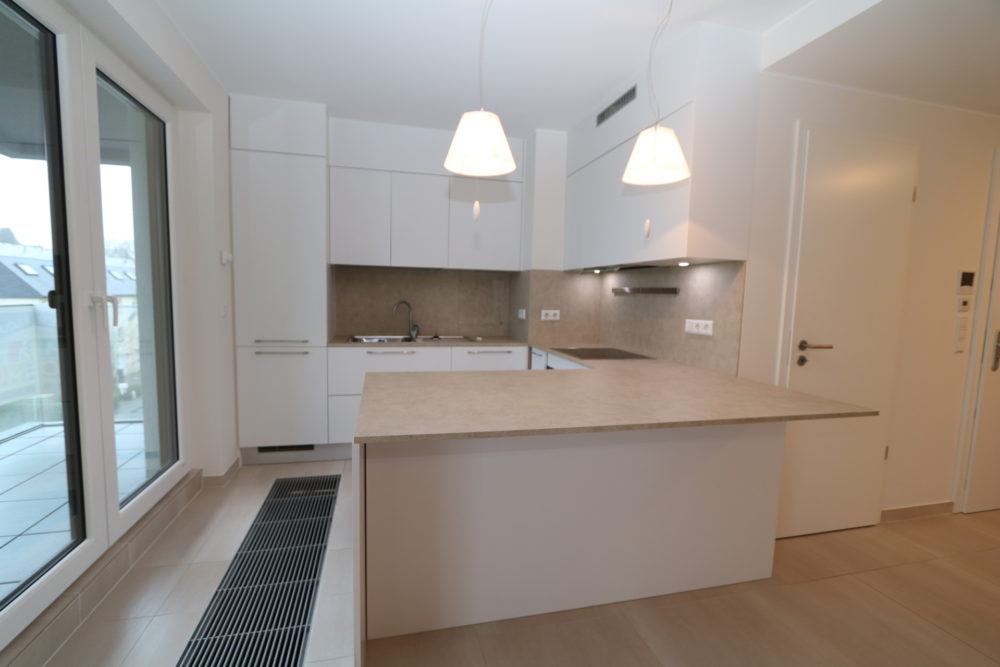 4__699446f531e785_26177736-1