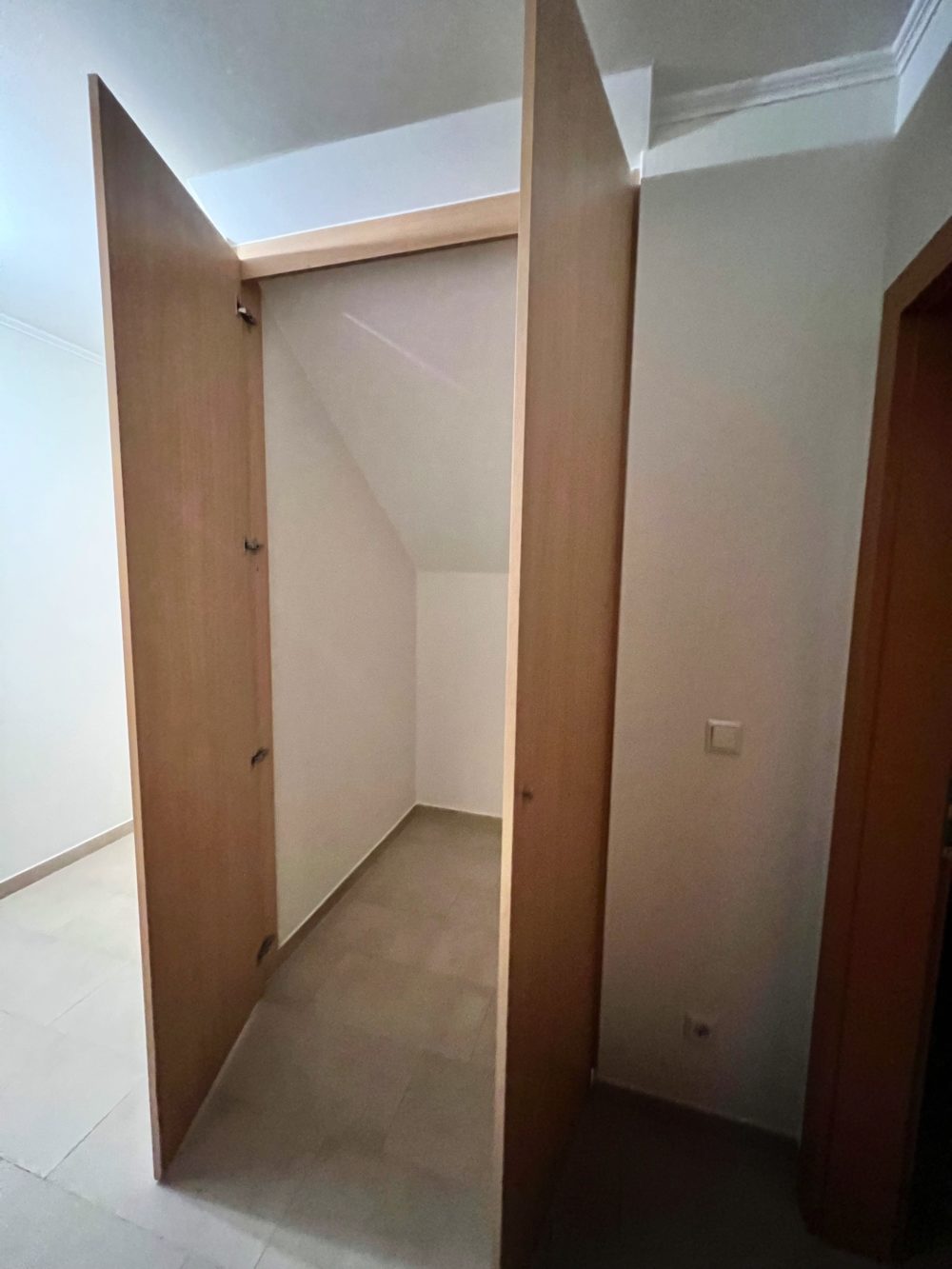 8__6980d8ff7d0b46_00300453-1