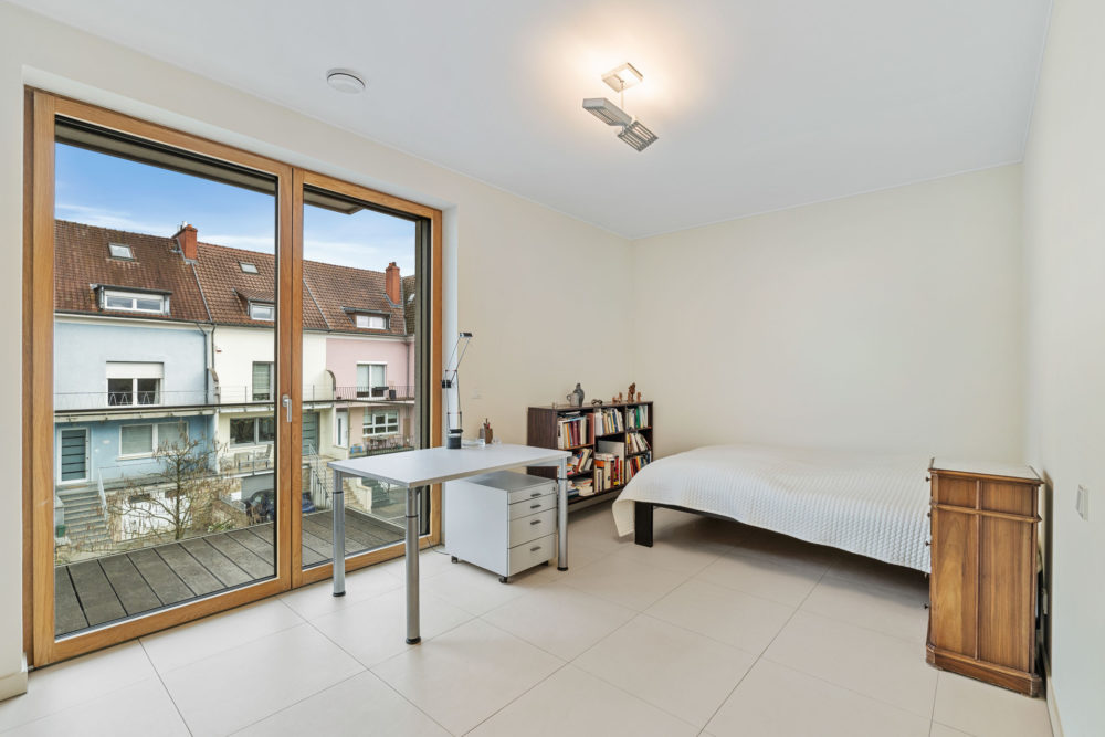 10__69ba743b44a154_67044055-1