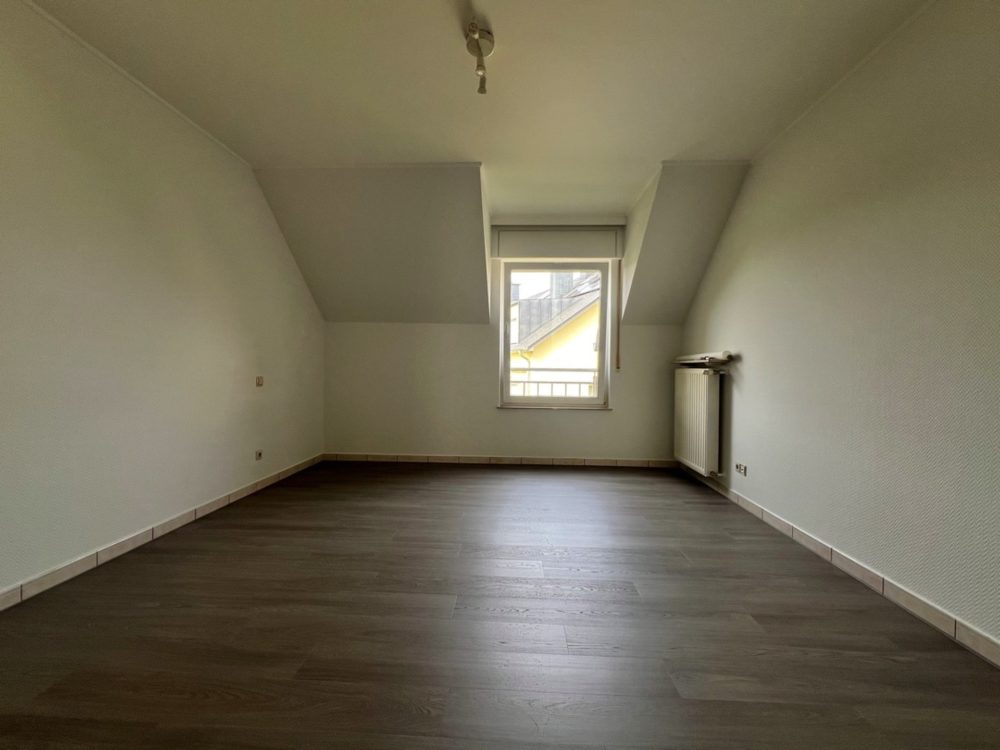 12__69aeab0d155541_57420288-1