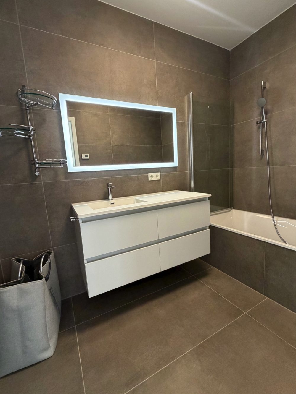 15__69bc0c28197419_98522045-1