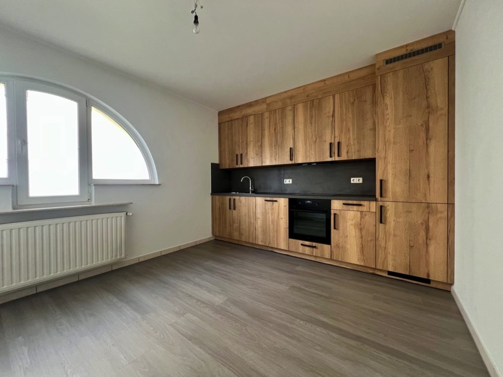 4__69aeaae17c9df7_56111187-1