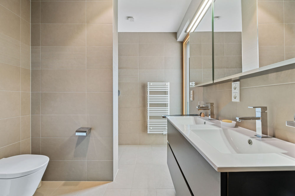 8__69ba742ebd62a1_90238241-1