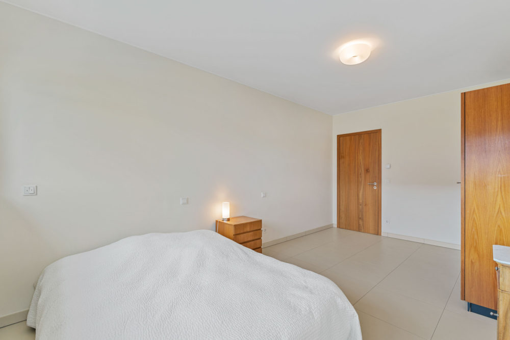 9__69ba743a1042f1_31077425-1