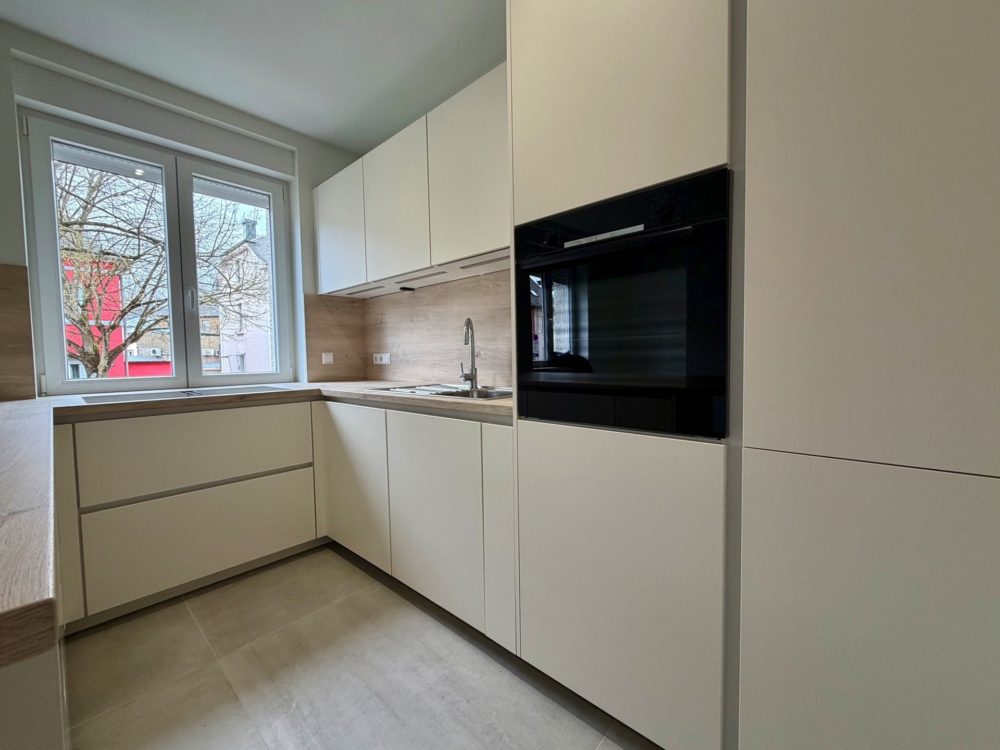 10__69dd0b3096eb42_39120252-1