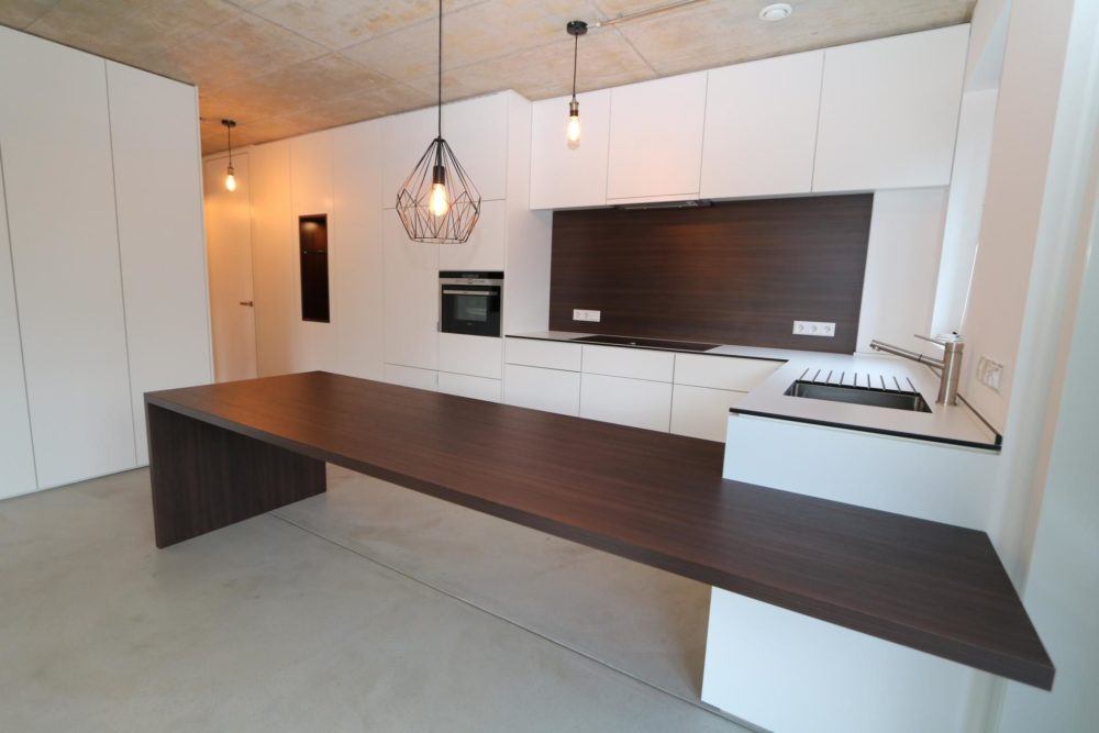 10__69e1fc18692879_85686428-1