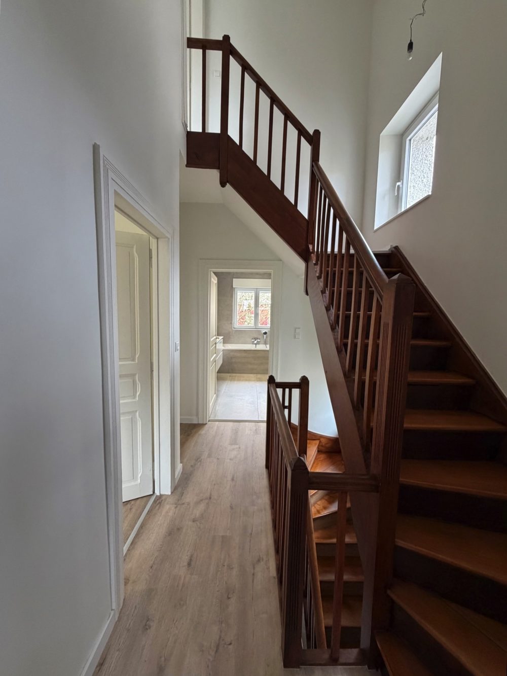 21__69dd0b7e8f4be4_38169305-1