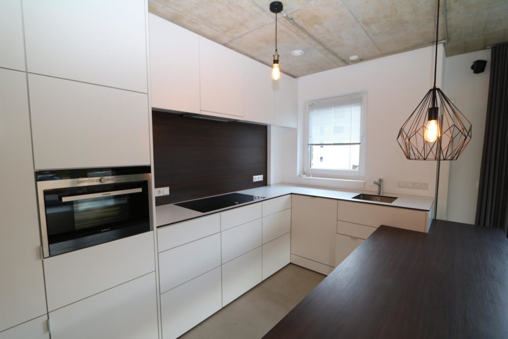 8__69e1fc183a42e1_79726758-1